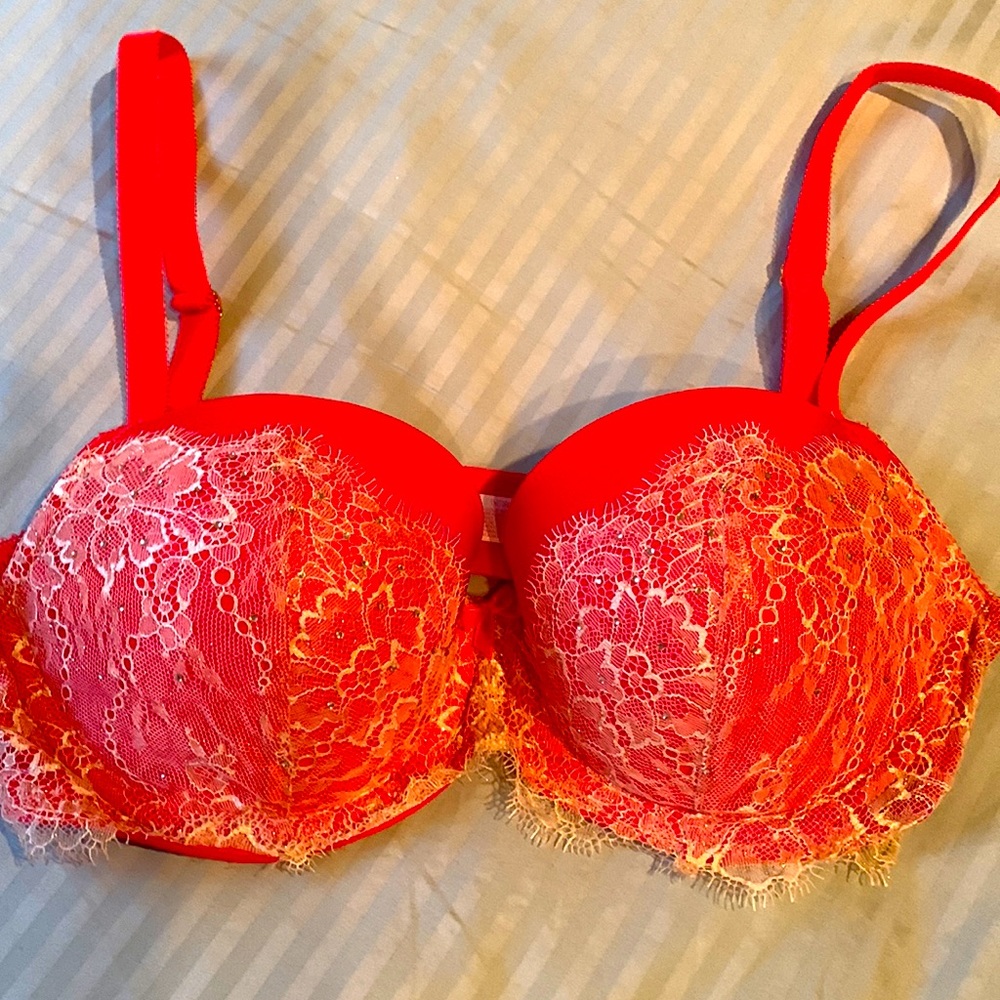 Victoria Secret Dream Angels Lined Demi 34D